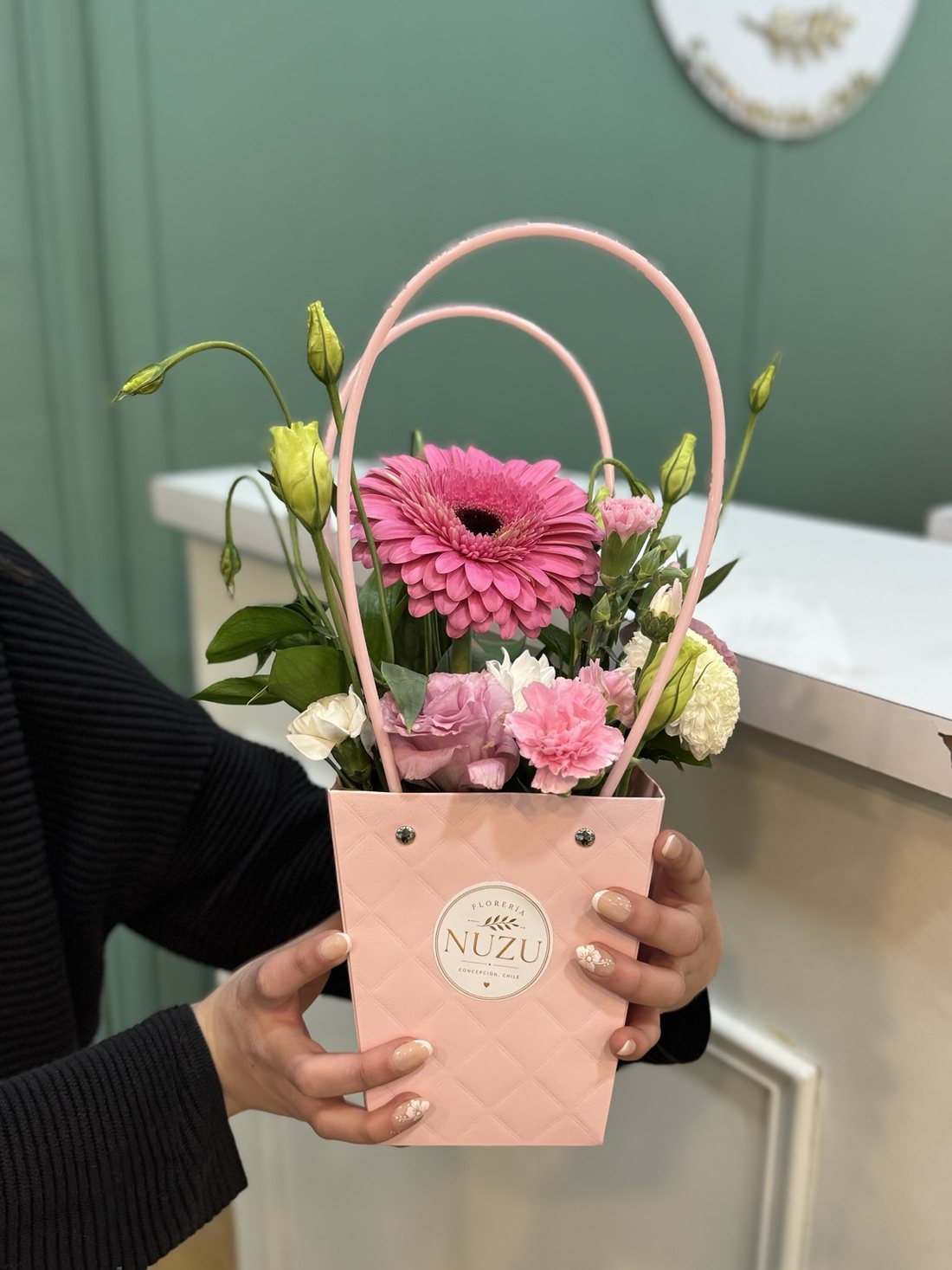 Bolsa floral rosada NuZu