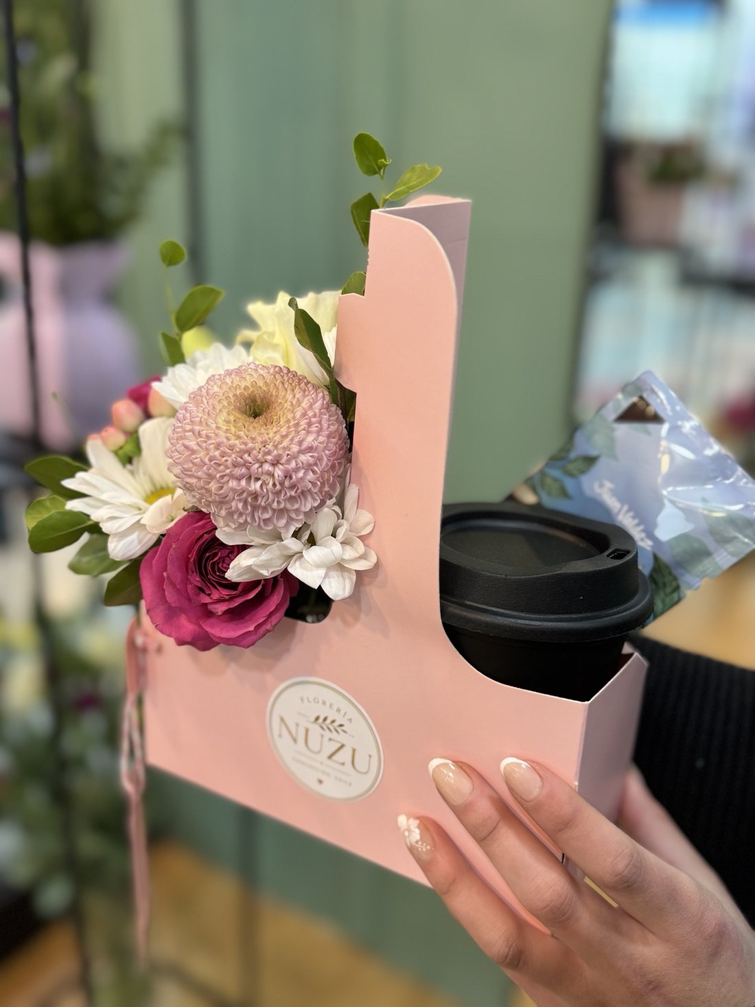 Regalo de flores y café NuZu